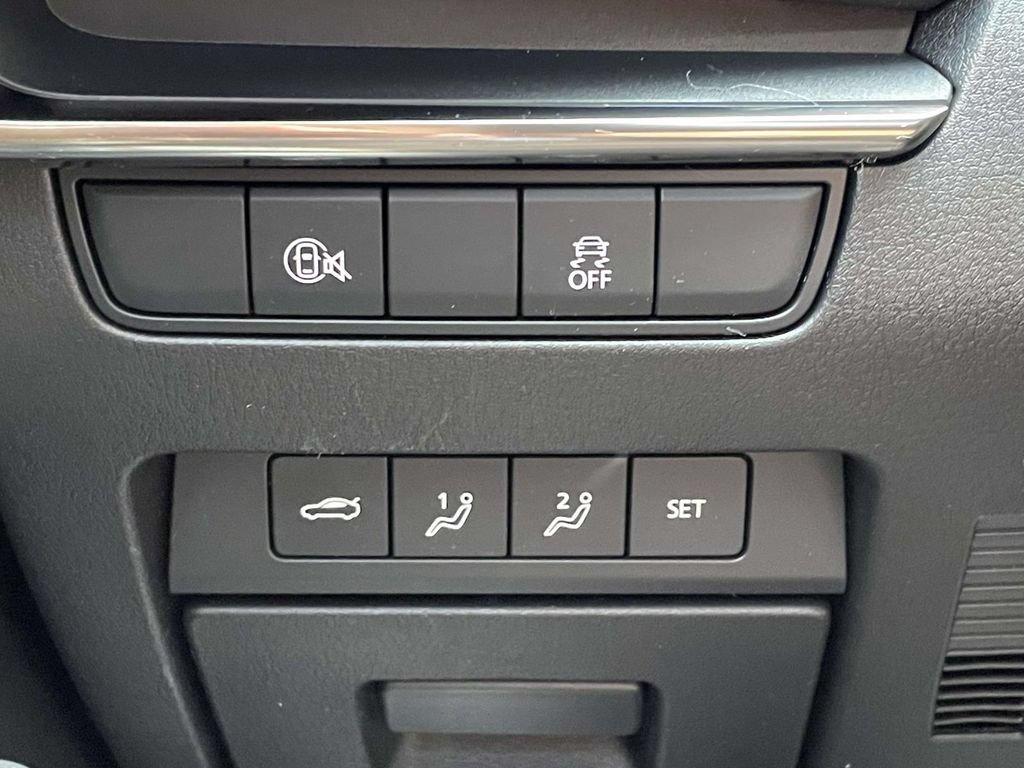 Used 2025 MAZDA MAZDA3 s FWD image 19