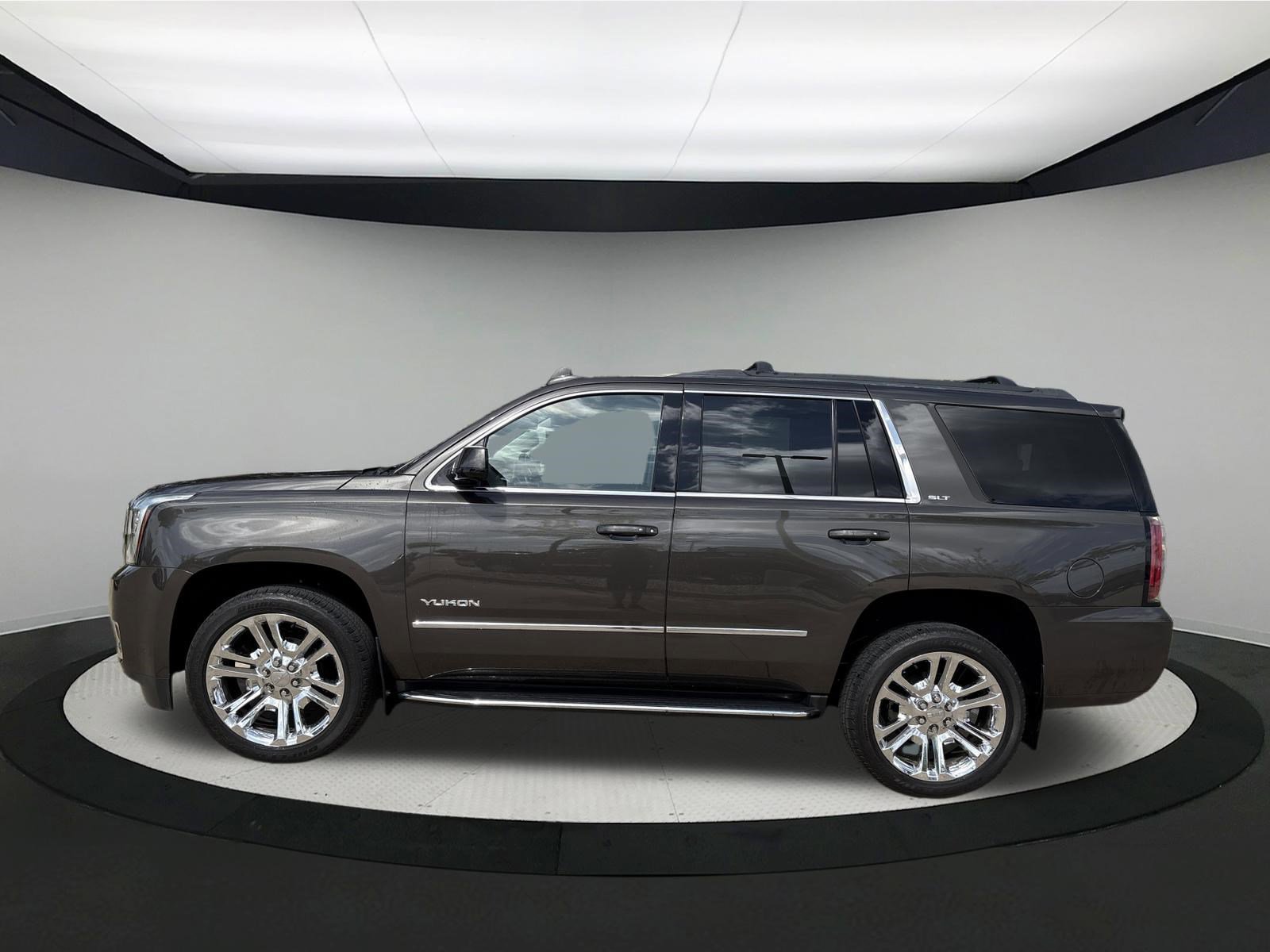 Used 2020 GMC Yukon SLT w/ Premium Edition AWD/4WD image 2