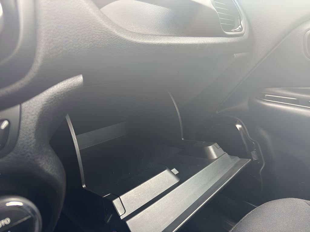 Used 2017 Jeep Renegade Altitude AWD/4WD image 25
