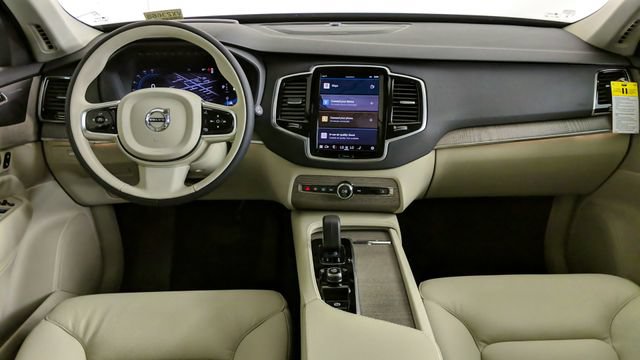 Used 2023 Volvo XC90 B5 Plus w/ Protection Package Premier AWD/4WD image 33