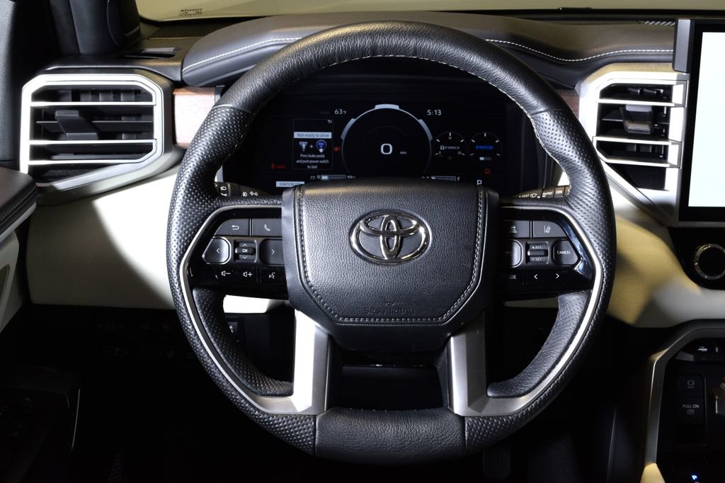 Used 2023 Toyota Sequoia Capstone AWD/4WD image 20