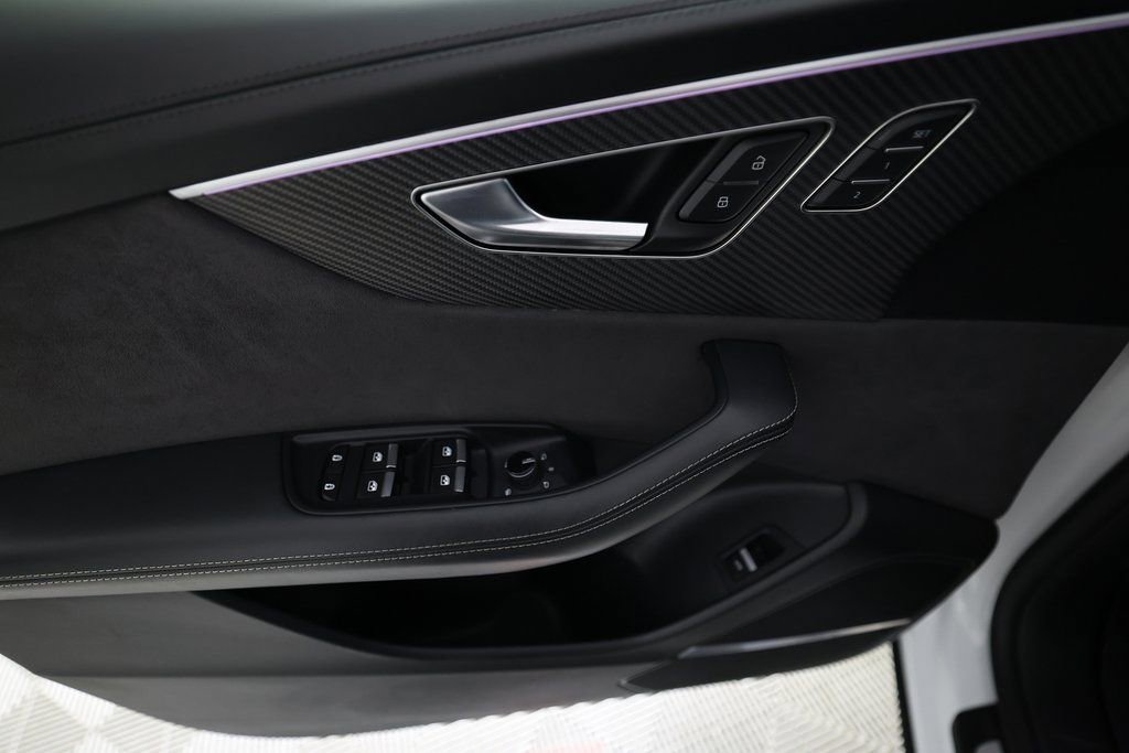 Used 2024 Audi SQ8 Prestige AWD/4WD image 16