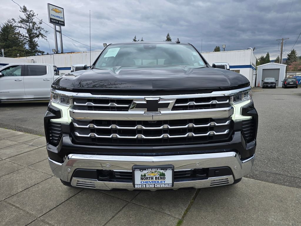 Used 2025 Chevrolet Silverado 1500 LTZ w/ LTZ Premium Package AWD/4WD image 2