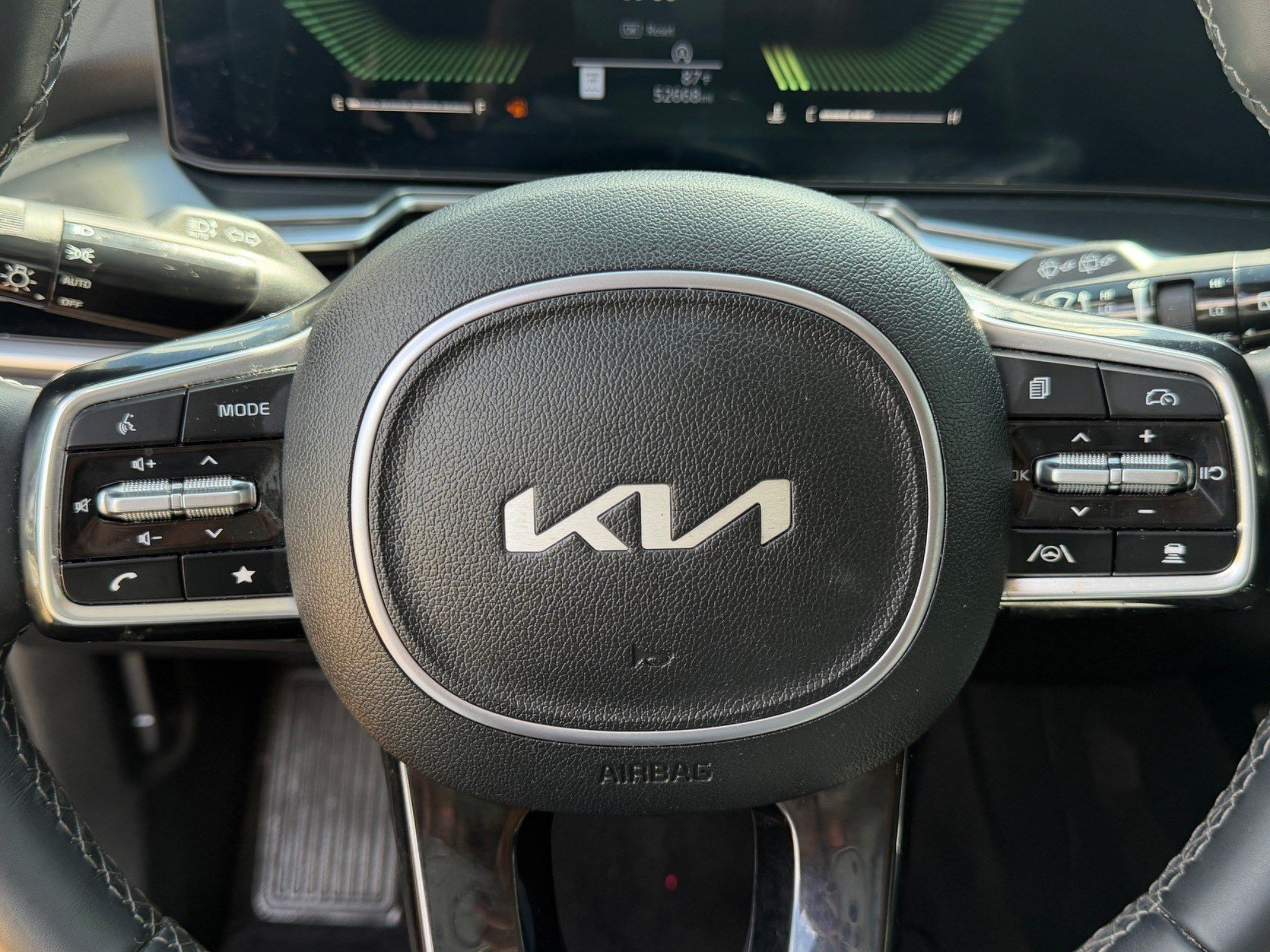 Certified 2025 Kia Sorento S w/ Panoramic Sunroof Package FWD image 31