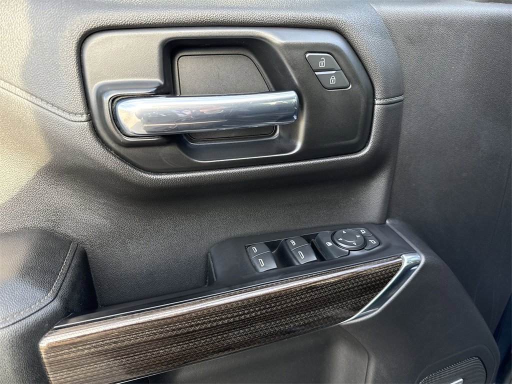 Used 2020 Chevrolet Silverado 1500 RST image 15