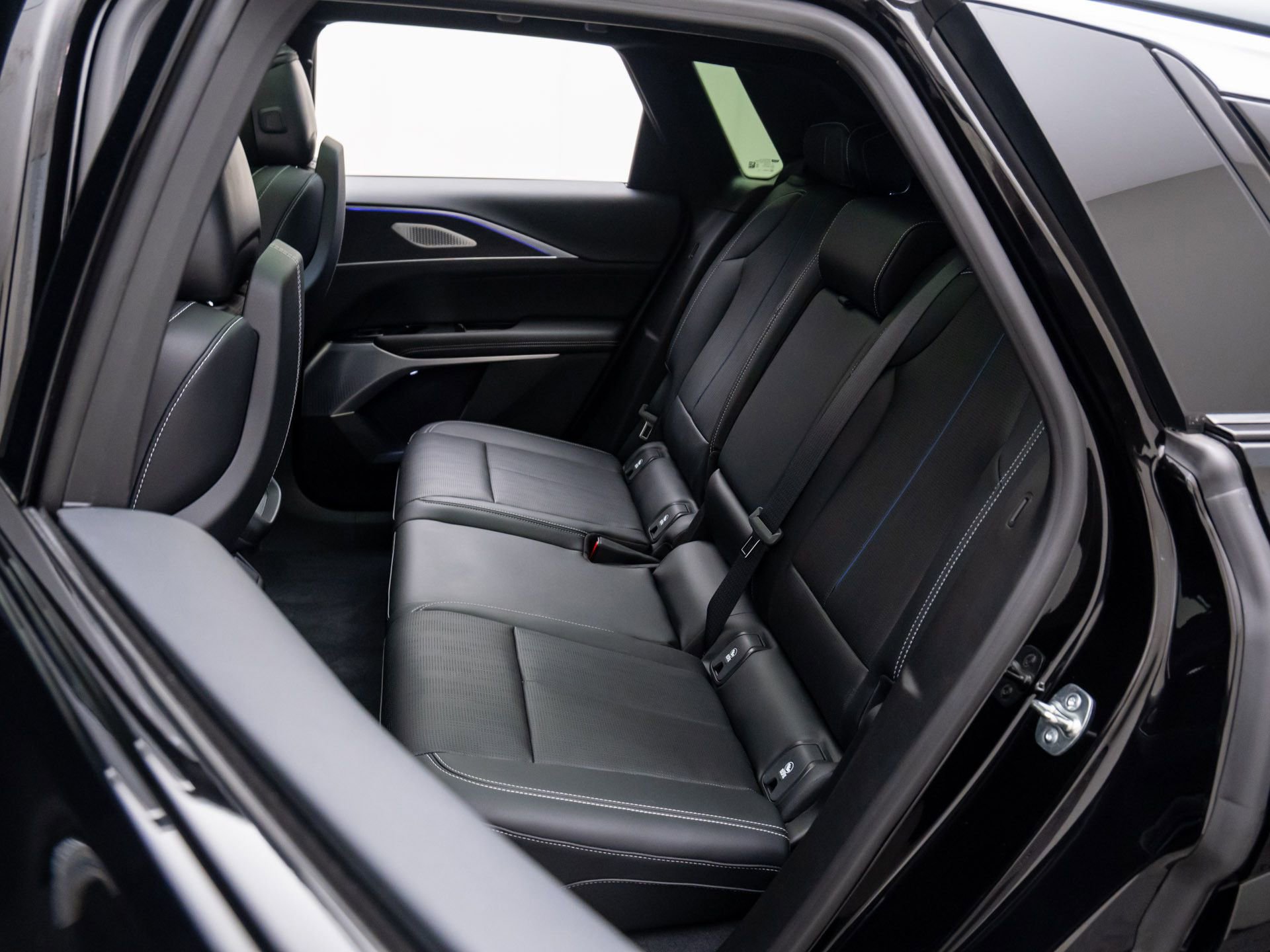 Certified 2025 Cadillac Lyriq Luxury w/ LPO, Floor Liner Package image 20