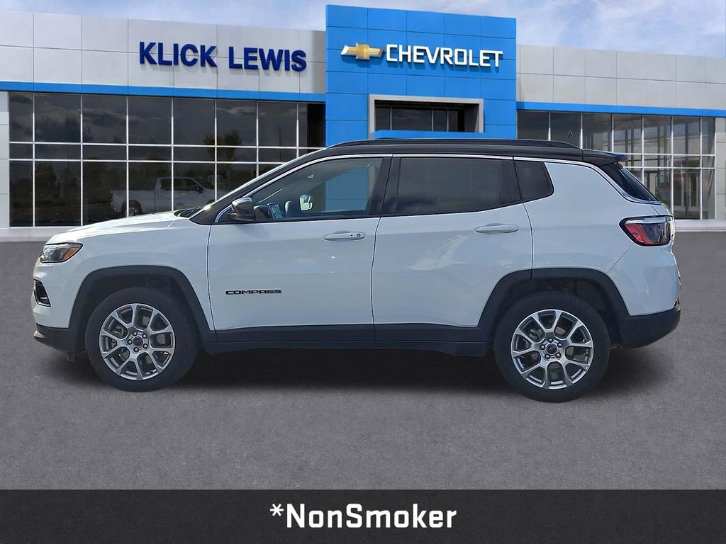 Used 2025 Jeep Compass Limited image 4