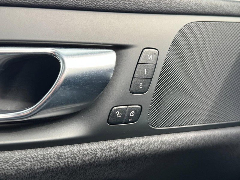 Certified 2024 Volvo S60 B5 Core image 17