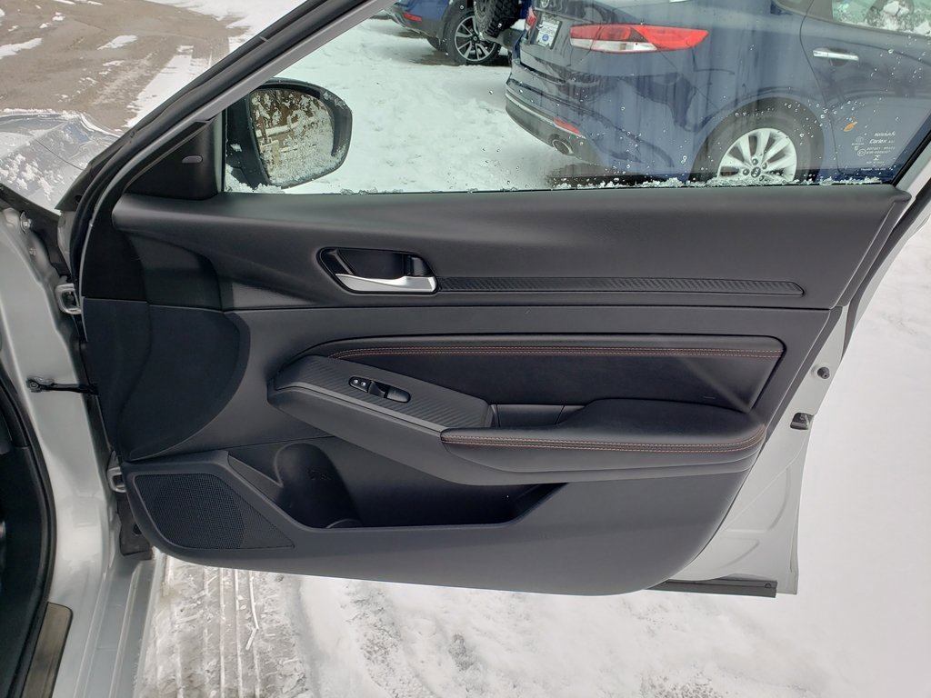 Used 2020 Nissan Altima 2.5 SR image 20