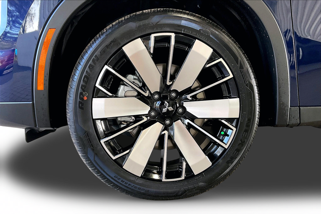 New 2026 Mitsubishi Outlander SE FWD image 12