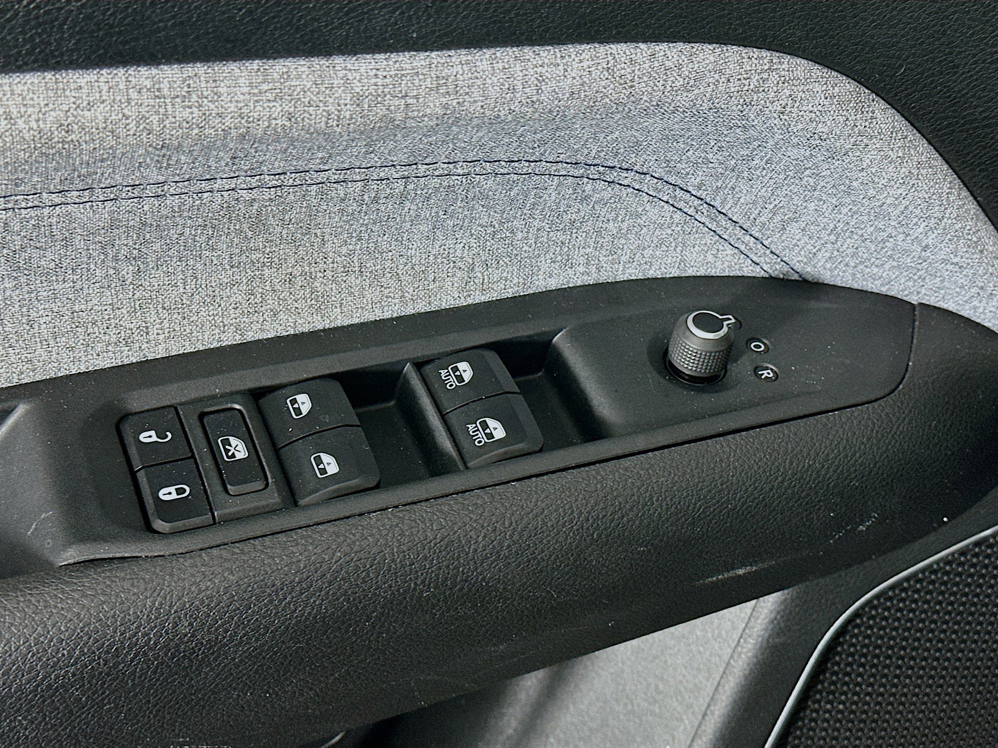 Used 2023 Jeep Compass Latitude AWD/4WD image 15