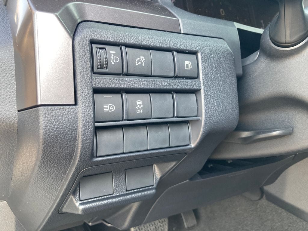 New 2026 Toyota 4Runner SR5 AWD/4WD image 4