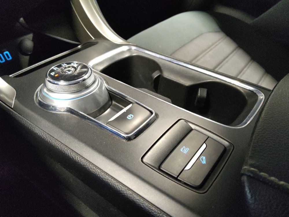 Used 2019 Ford Fusion SE image 26