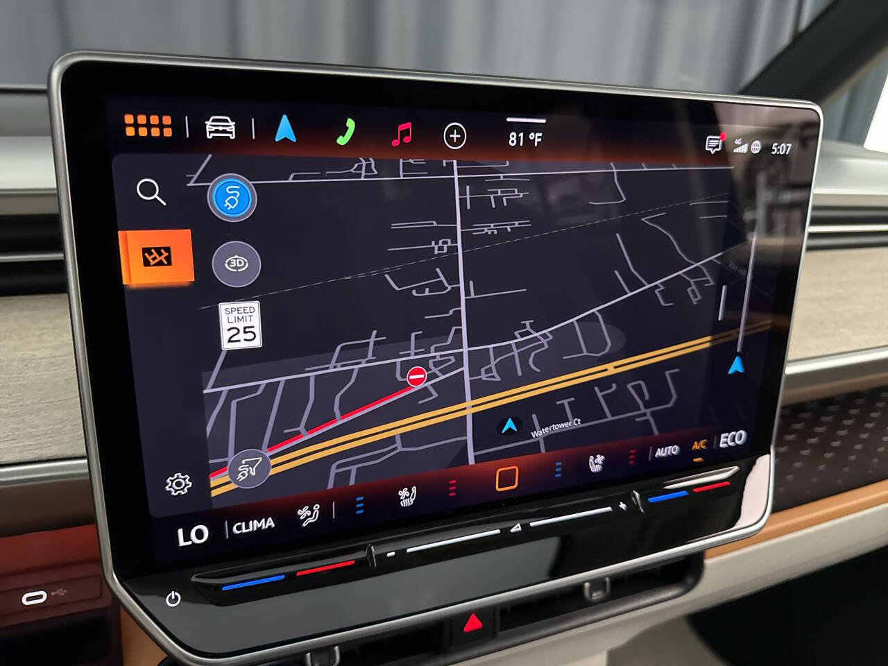 Used 2025 Volkswagen ID. Buzz 1st Edition image 26