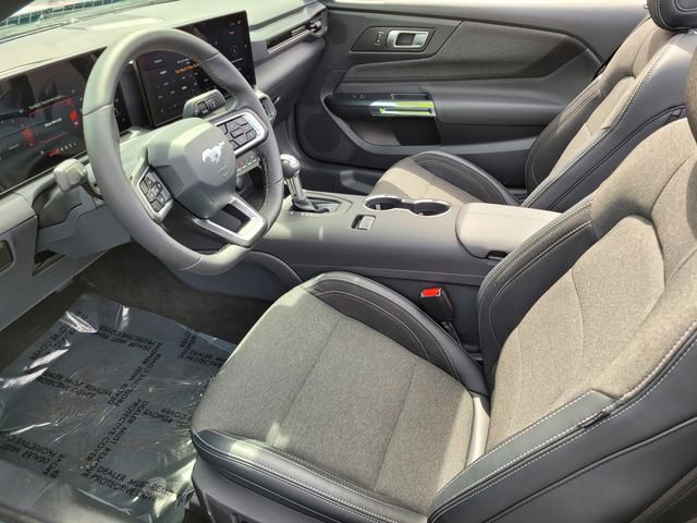 Used 2025 Ford Mustang Convertible RWD image 14