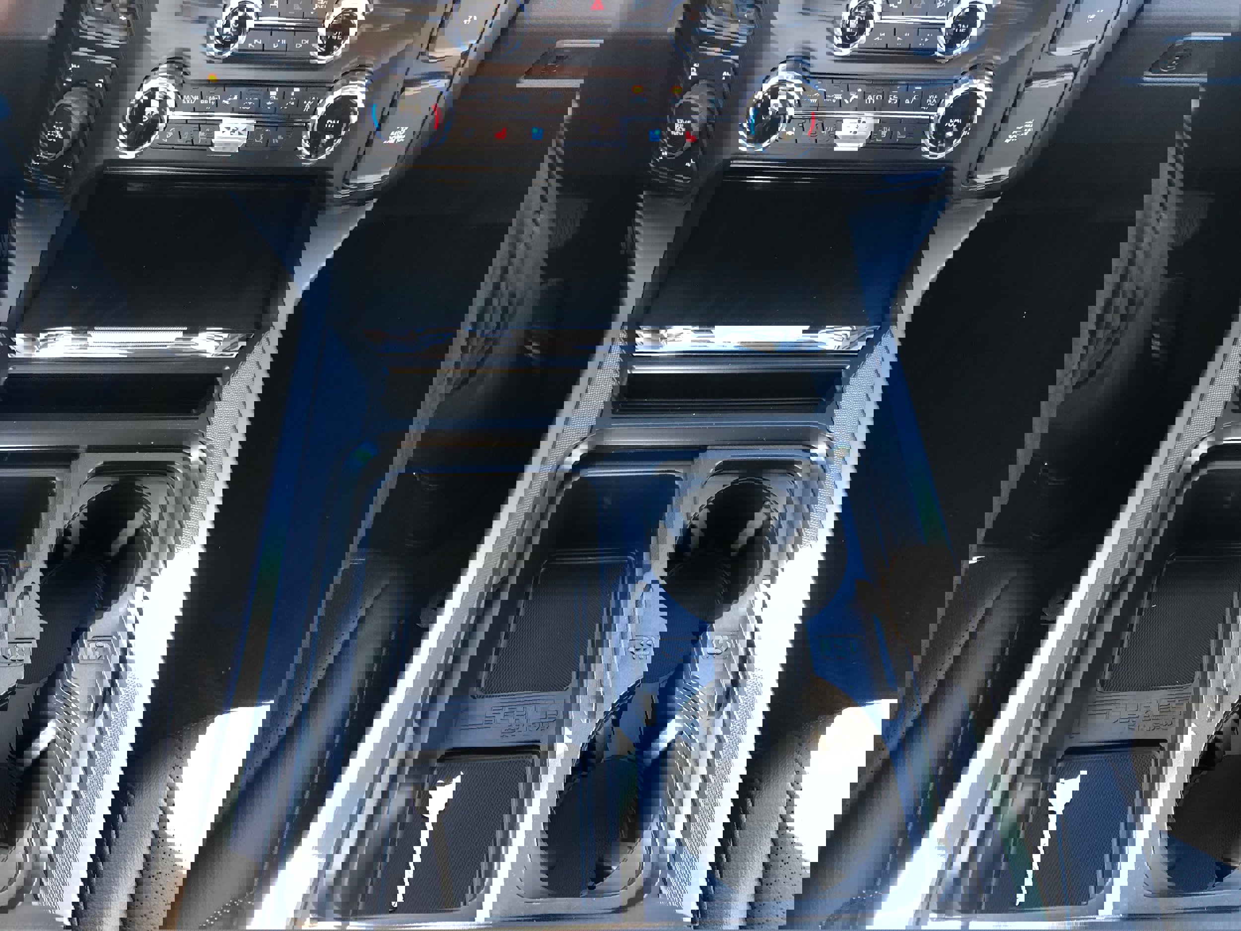 New 2026 Ford F250 Lariat w/ FX4 Off-Road Package image 14