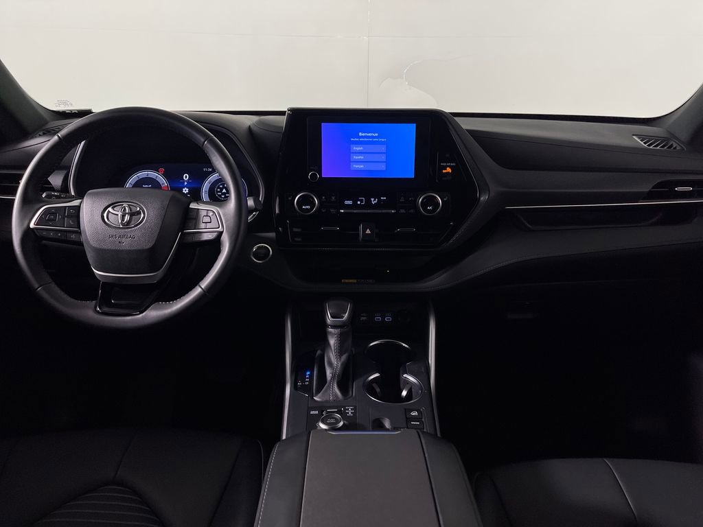 Certified 2025 Toyota Highlander XSE AWD/4WD image 14