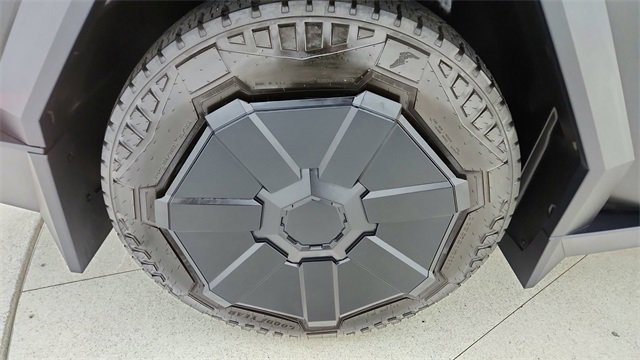 Used 2024 Tesla Cybertruck Cyberbeast image 55