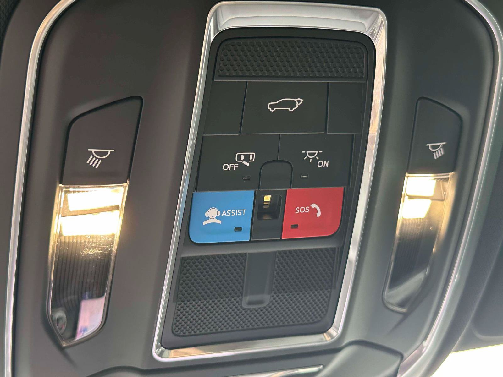 Used 2024 Jeep Grand Cherokee Limited AWD/4WD image 31