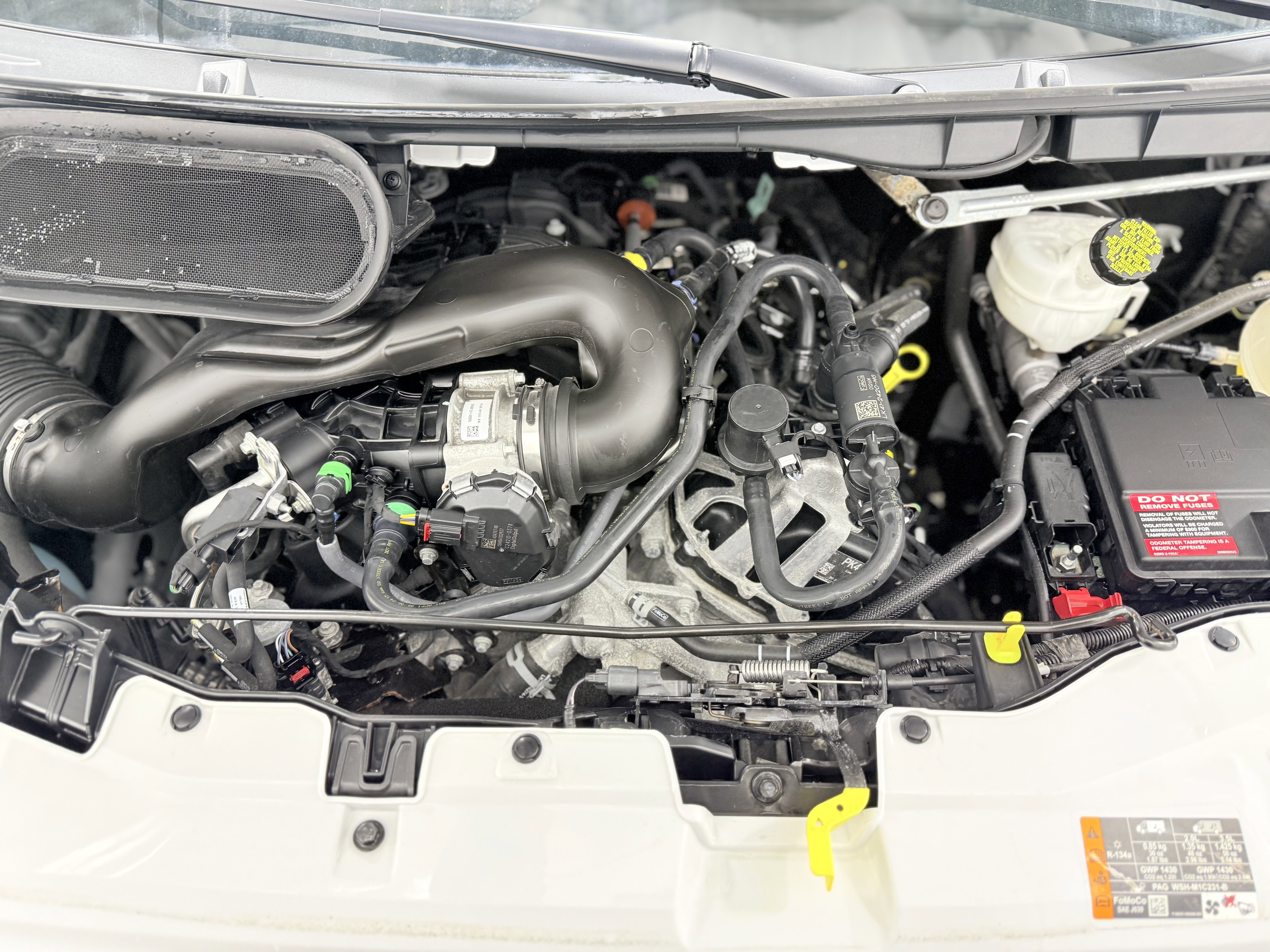 Used 2024 Ford Transit 250 Low Roof AWD w/ Exterior Upgrade Package image 24