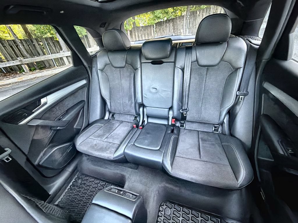 Used 2018 Audi SQ5 Prestige w/ Prestige Package AWD/4WD image 21