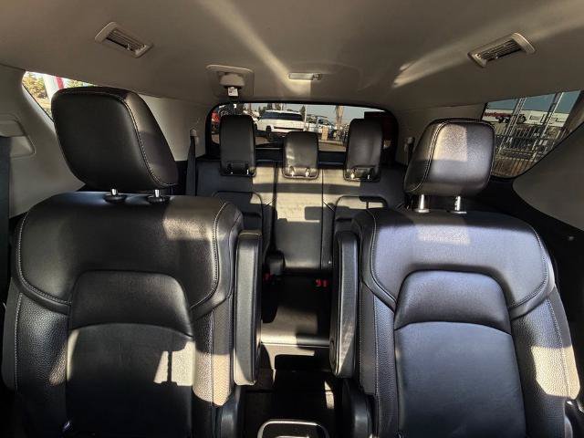 Certified 2025 Nissan Pathfinder SL w/ SL Premium Package FWD image 11