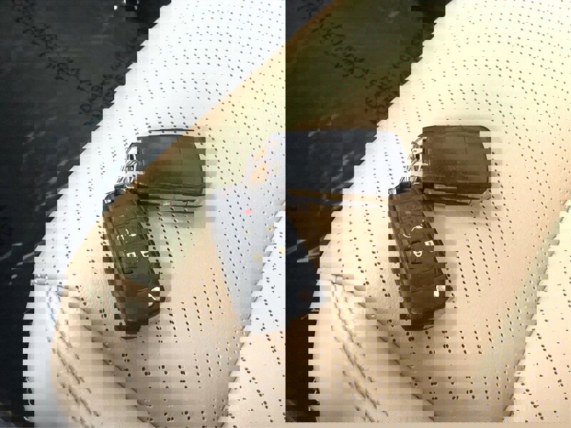 Used 2011 Chevrolet Volt Premium w/ Premium Trim Package image 22