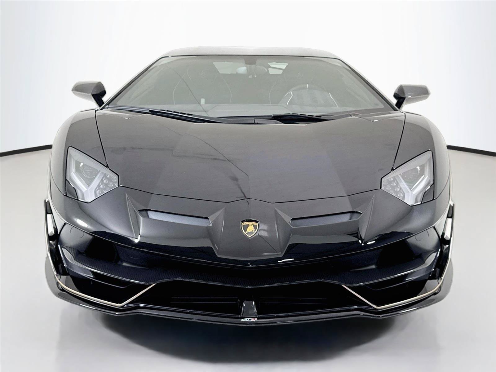 Used 2020 Lamborghini Aventador SVJ AWD/4WD image 11