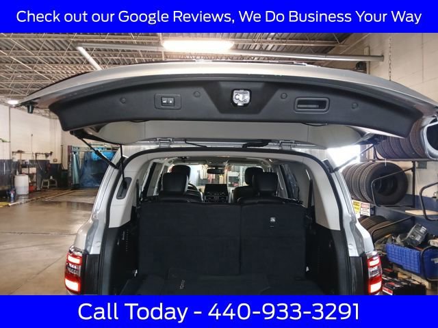 Used 2024 Nissan Armada SL w/ Captain's Chairs Package AWD/4WD image 39