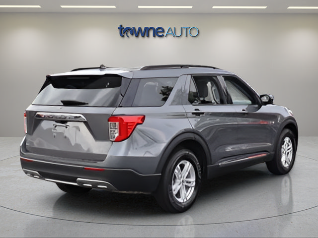 Used 2023 Ford Explorer XLT w/ Equipment Group 202A AWD/4WD image 7