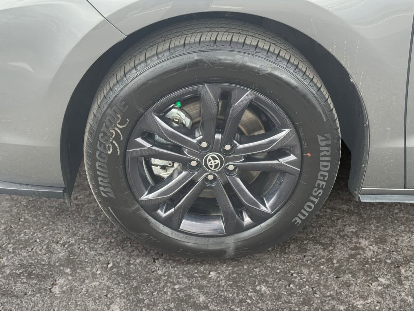 Used 2026 Toyota Sienna XSE AWD/4WD image 15