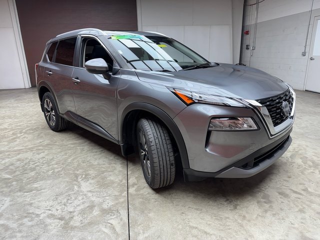 Used 2022 Nissan Rogue SV w/ SV Premium Package image 7