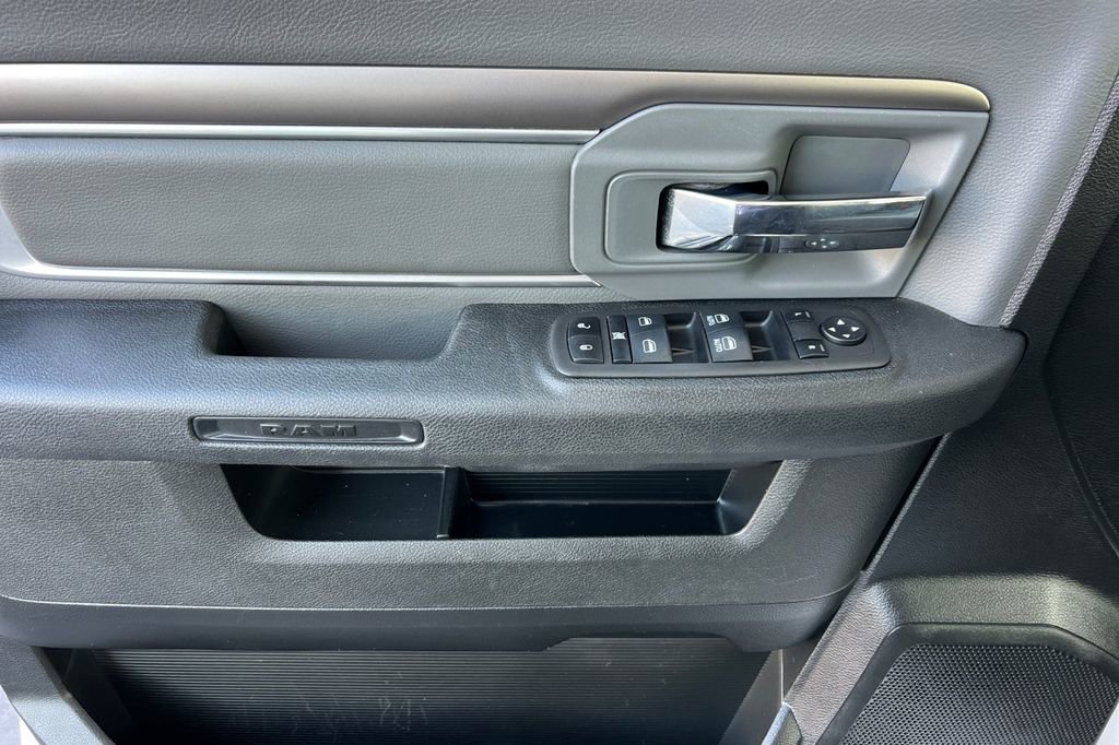 Used 2024 RAM 1500 Classic SLT image 17