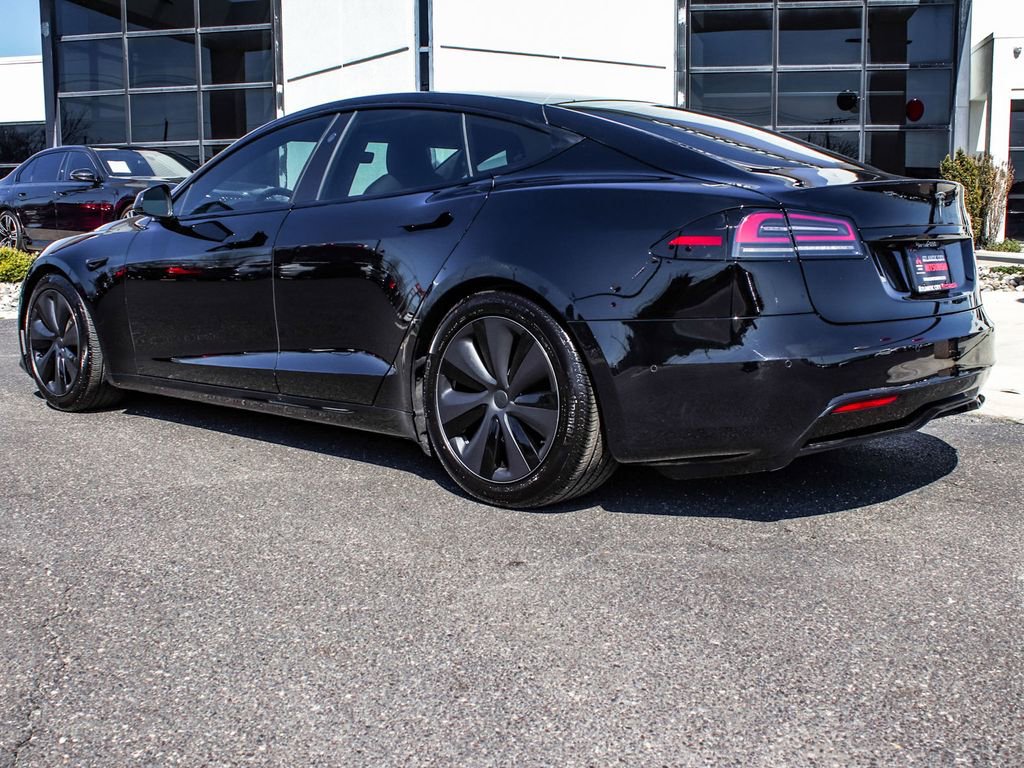 Used 2023 Tesla Model S Standard Range image 4
