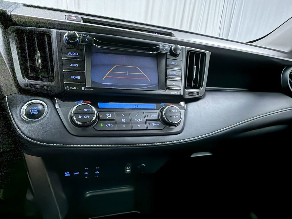 Used 2018 Toyota RAV4 XLE AWD/4WD image 21