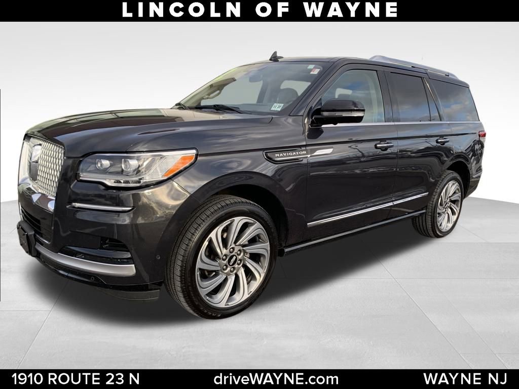 Certified 2022 Lincoln Navigator Reserve image 1