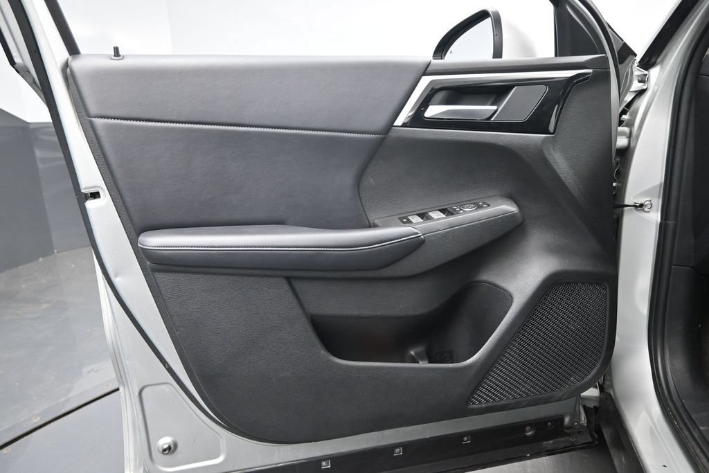 Used 2024 Mitsubishi Outlander SE AWD/4WD image 24