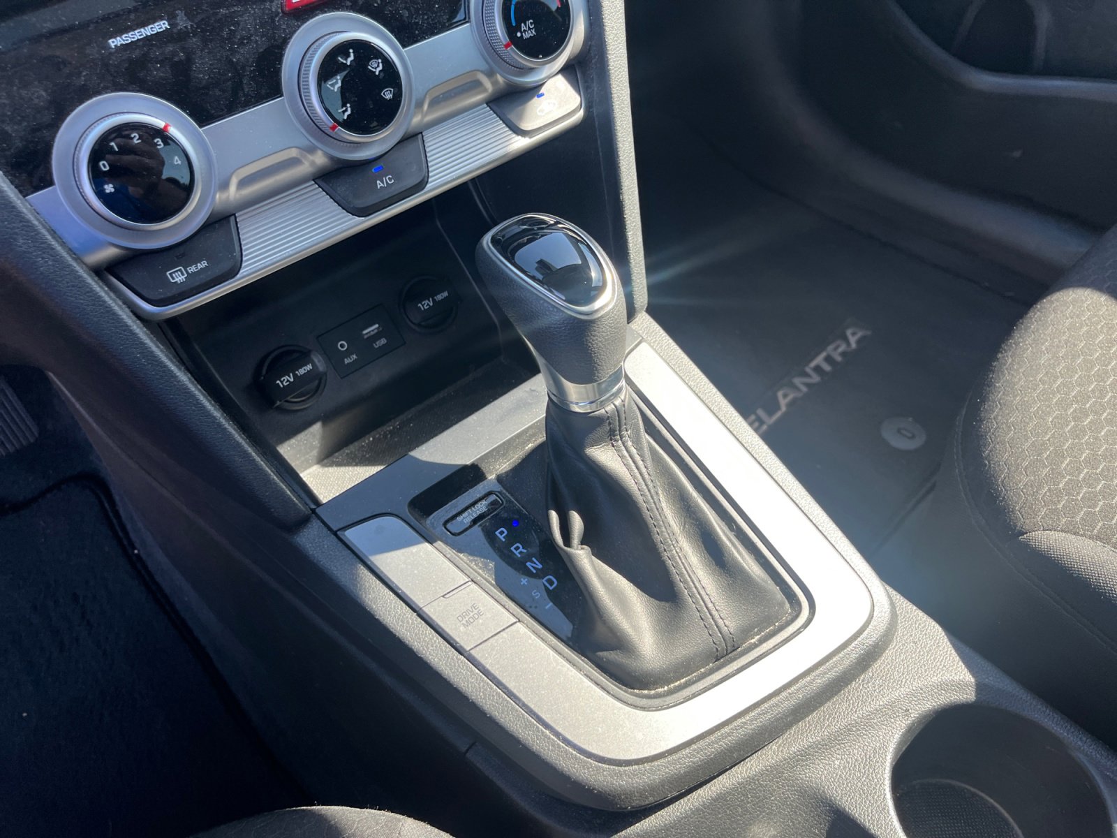 Used 2019 Hyundai Elantra SEL w/ Cargo Package image 31