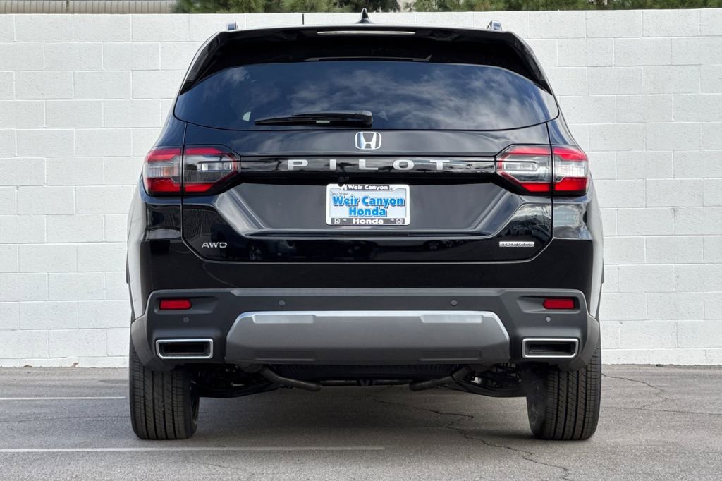 New 2026 Honda Pilot Touring image 5