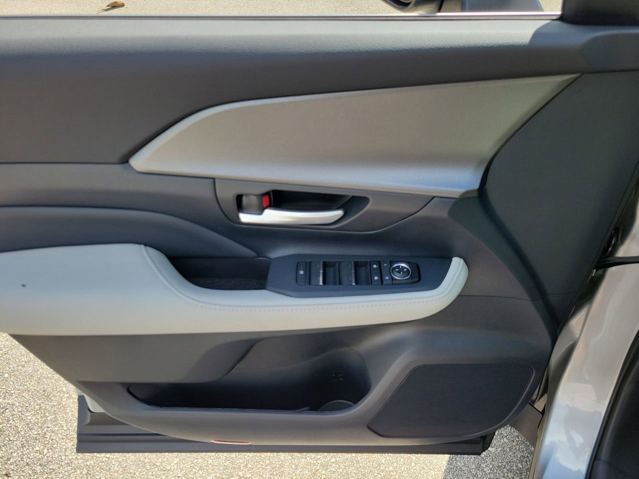 New 2026 Toyota Grand Highlander XLE FWD image 15