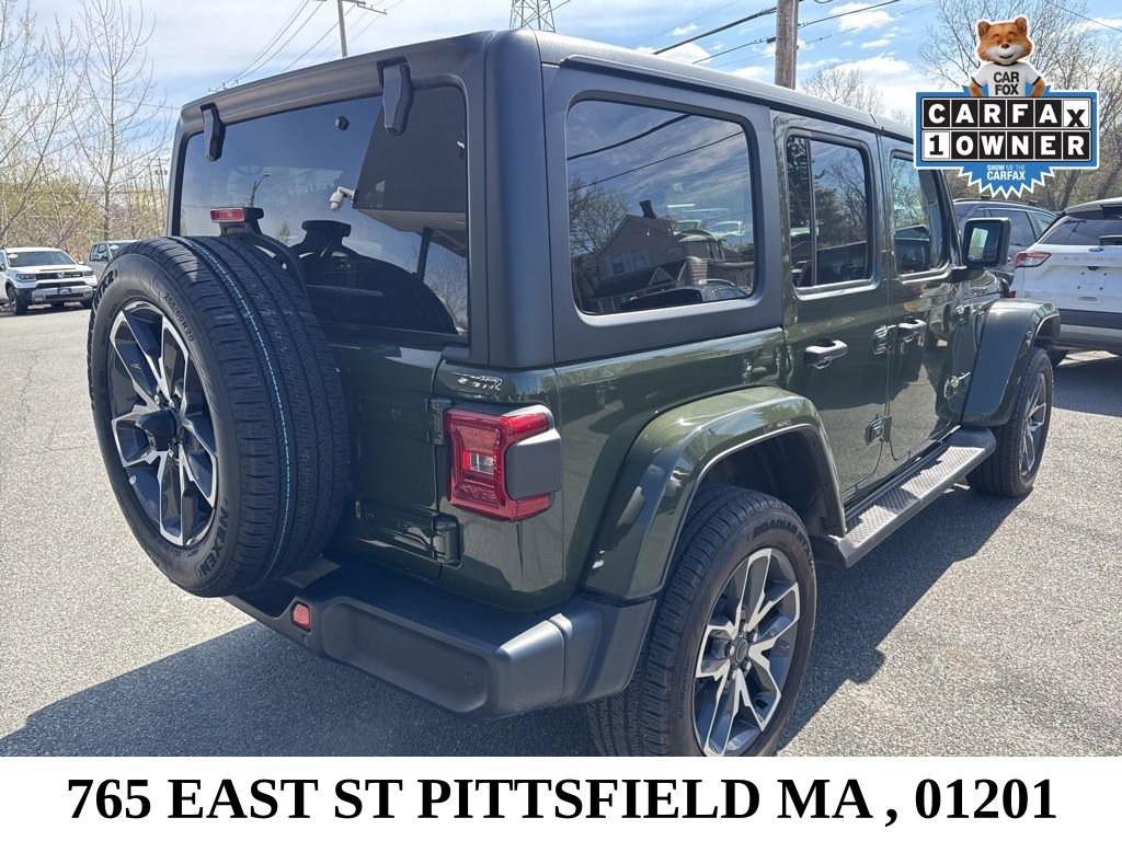 Used 2024 Jeep Wrangler Unlimited w/ Convenience Group AWD/4WD image 7