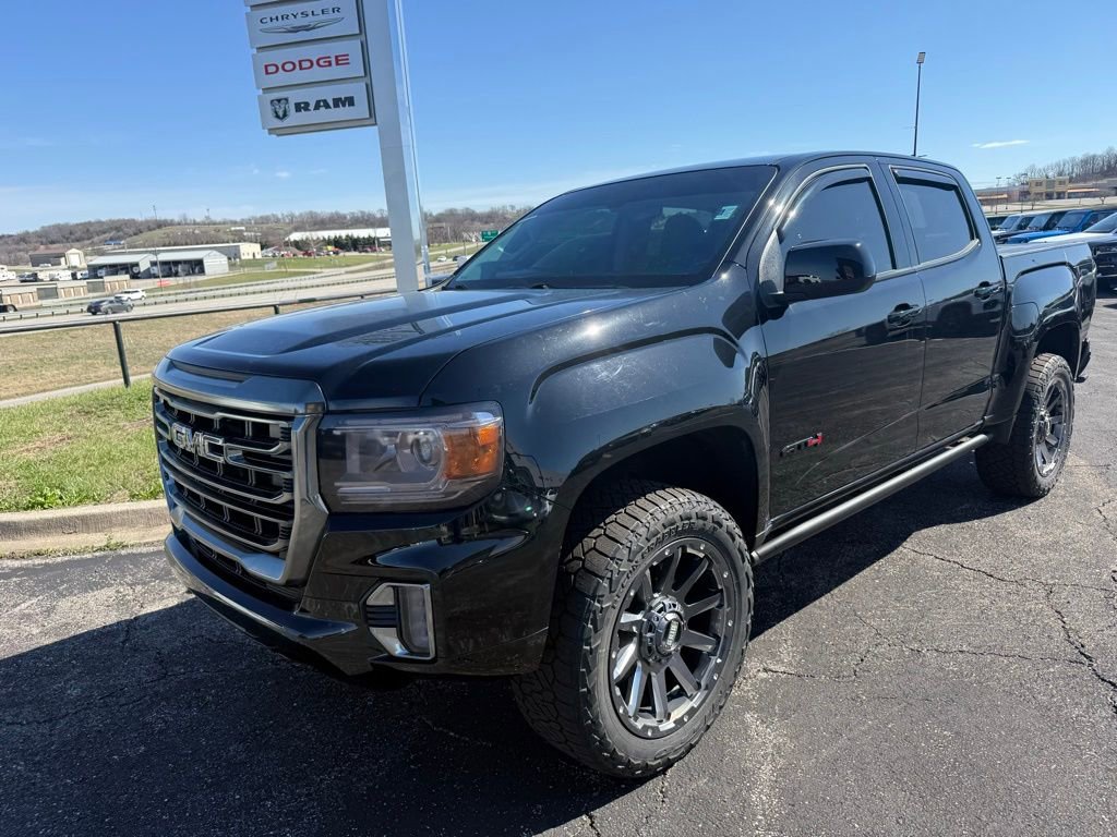 Used 2022 GMC Canyon AT4 image 2