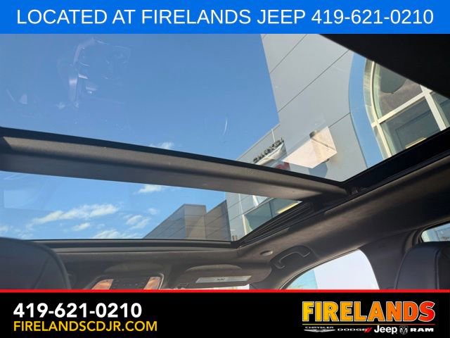 Used 2015 Jeep Grand Cherokee Summit w/ Platinum Series Group AWD/4WD image 8