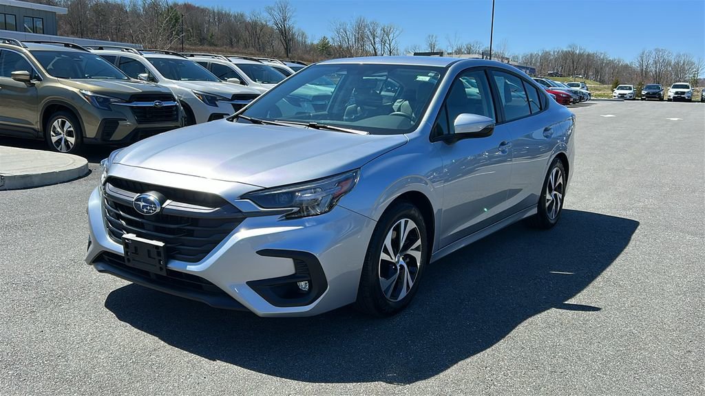 Certified 2025 Subaru Legacy Premium AWD/4WD image 3