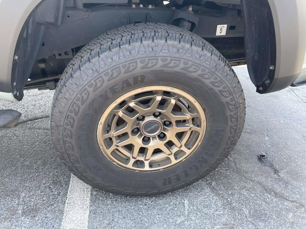 Used 2022 Toyota Tacoma SR5 w/ Trail Edition AWD/4WD image 30