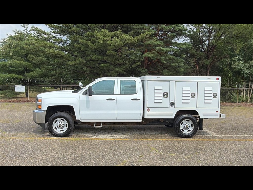 Used 2019 Chevrolet Silverado 2500 W/T AWD/4WD image 3