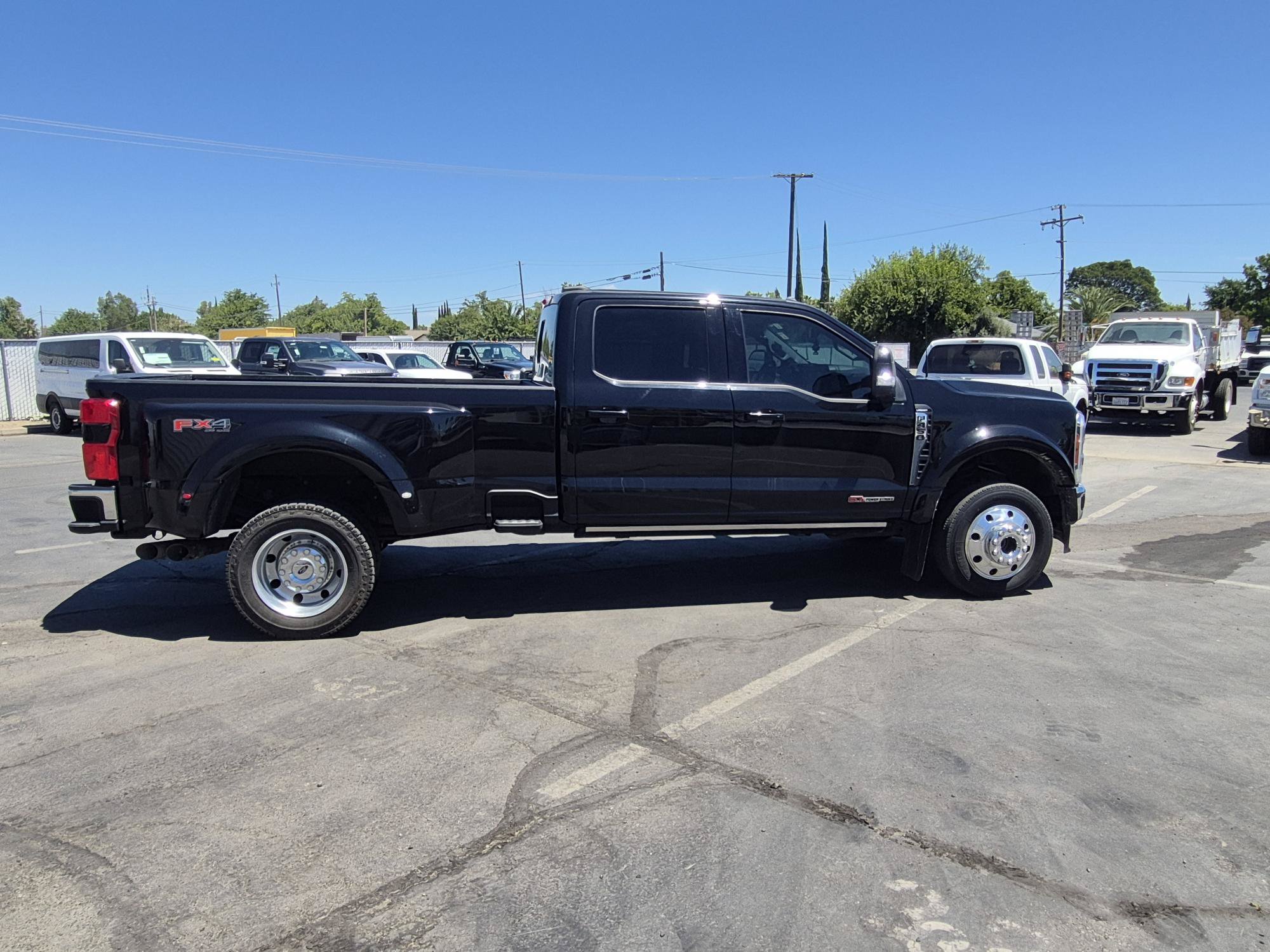 Used 2023 Ford F450 Lariat w/ Lariat Ultimate Package AWD/4WD image 5
