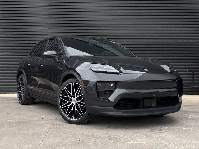 New 2026 Porsche Macan 4 Electric image 9
