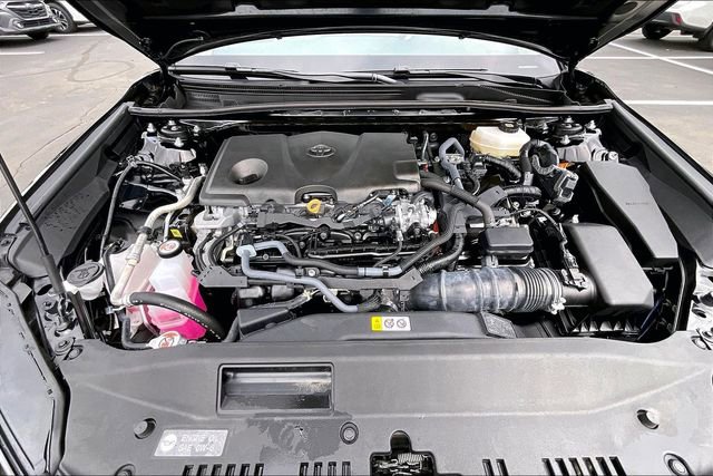 Used 2025 Toyota Camry XLE AWD/4WD image 10