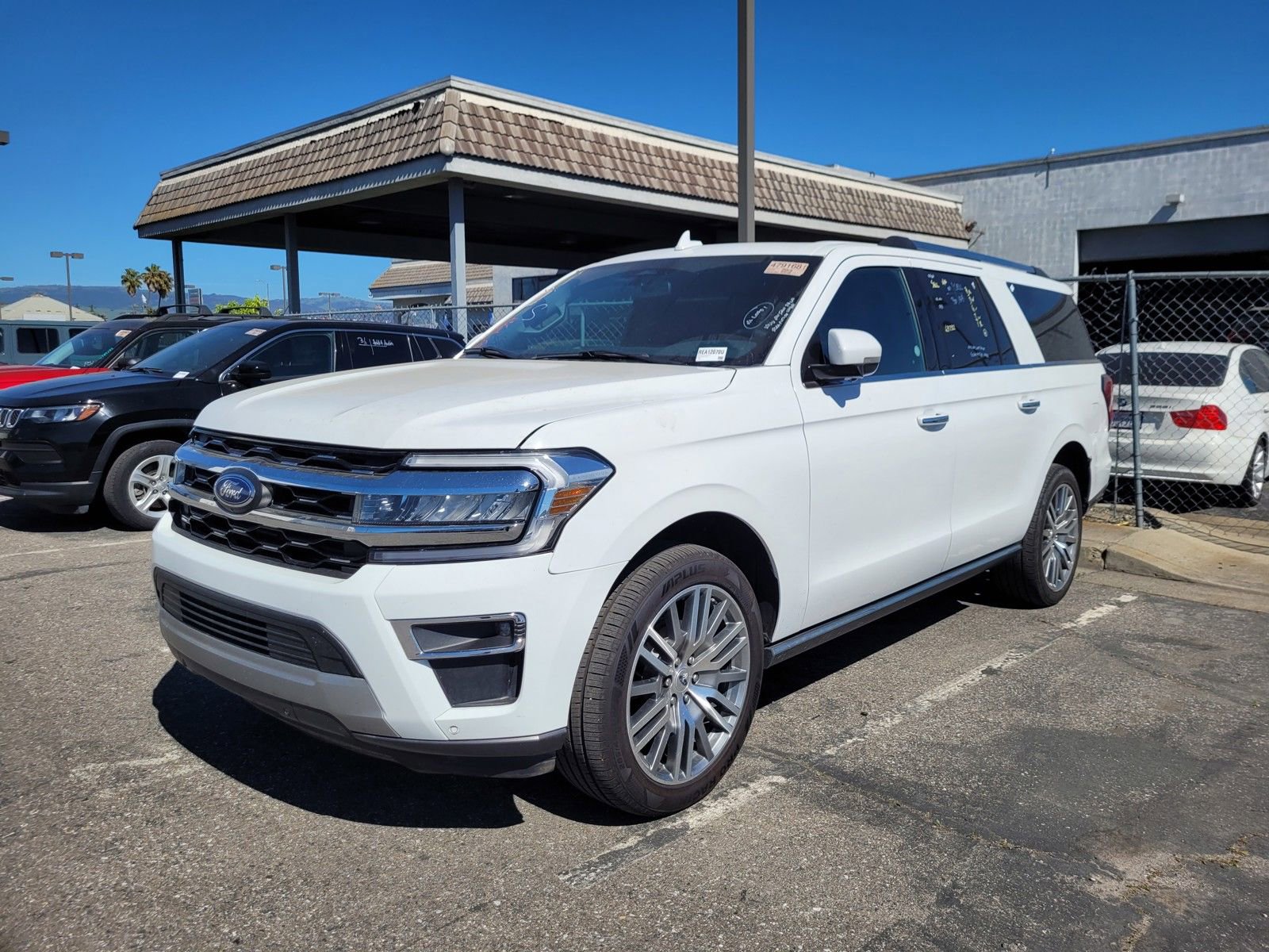 Used 2024 Ford Expedition Max Limited image 1